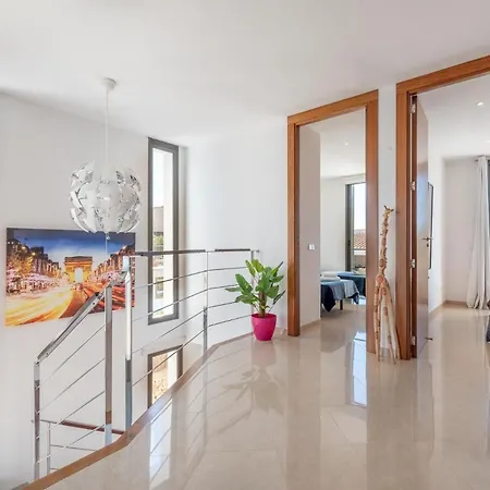 Mit Privatpool Fuer 8 Personen Ca 176 Qm In Portocolom, Mallorca Suedostkueste Von Mallorca Portocolom (Mallorca)